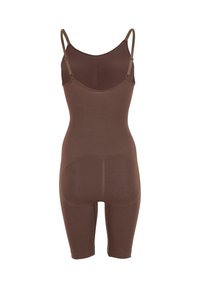 Body shaper marrone con spalline regolabili, lunghezza fino a metà coscia, texture liscia e dettagli delle cuciture per supporto e modellamento.