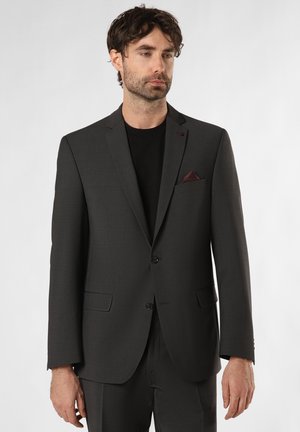 Schiefergraue Sakkojacke aus strukturiertem Stoff, mit Ein-Knopf-Verschluss und schmalen Revers; ausgestattet mit einem burgunderfarbenen Taschentuch in der Brusttasche.