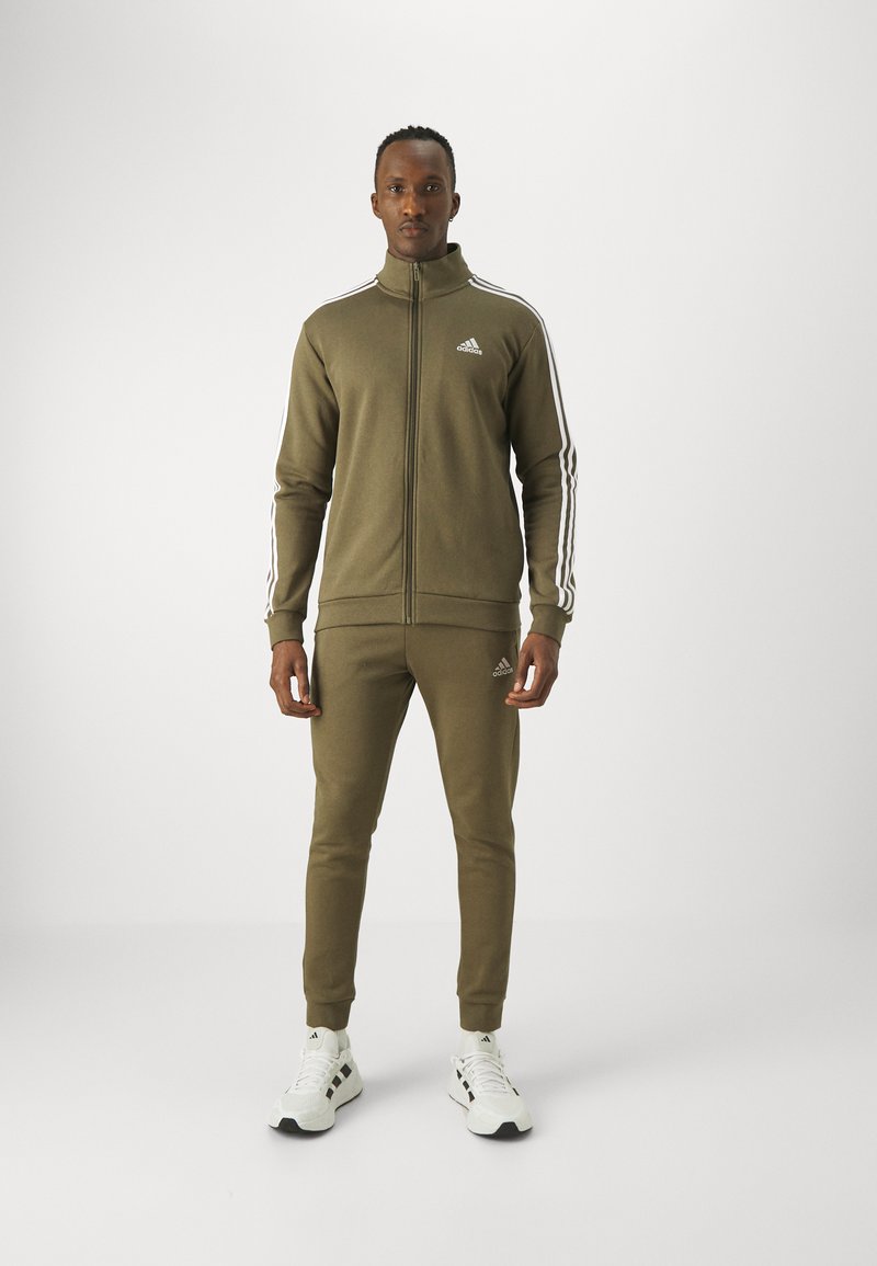 adidas Sportswear 3-STRIPE - Träningsset - olive strata
