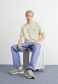 Carhartt WIP POCKET - T-shirts - beryl