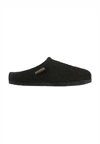 Czarne wełniane klapki z teksturowanym wierzchem i konstrukcją typu slip-on. Posiadają stębnowane krawędzie oraz niewielką markową metkę z boku.