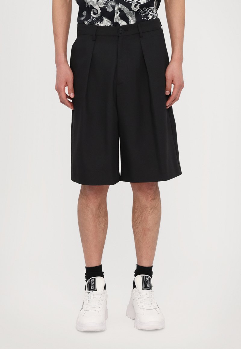 Versace Jeans Couture TECHNICAL TAILORING - Shorts - black