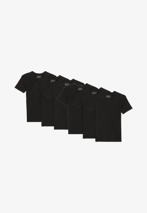 Set aus sechs schwarzen Baumwoll-T-Shirts mit kurzen Ärmeln und rundem Ausschnitt, die eine glatte Textur und ein minimalistisches Design aufweisen.