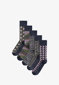 Unselected, blue green pink