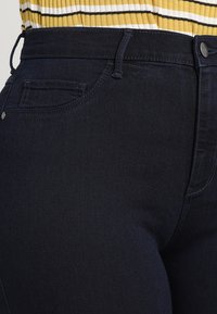 ONLY Carmakoma CARSTORM HW CRY - Jeans Skinny Fit - dark blue denim