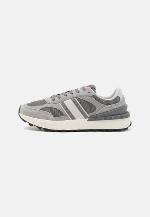 Trainers - granite road