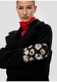 s.Oliver MIT ANIMAL-MUSTER - Fäustling - schwarz