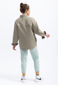 KAFT CREAPUS - Giacca di jeans - concrete