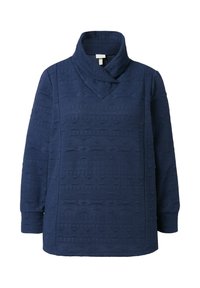 Pullover blu navy con collo a scialle, motivo texturizzato e maniche lunghe. Il tessuto presenta disegni geometrici in rilievo su tutta la superficie.