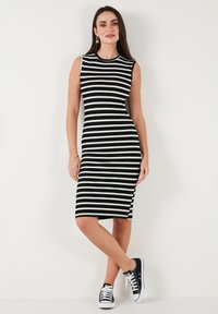 SLIM FIT - Kotelomekko - black white