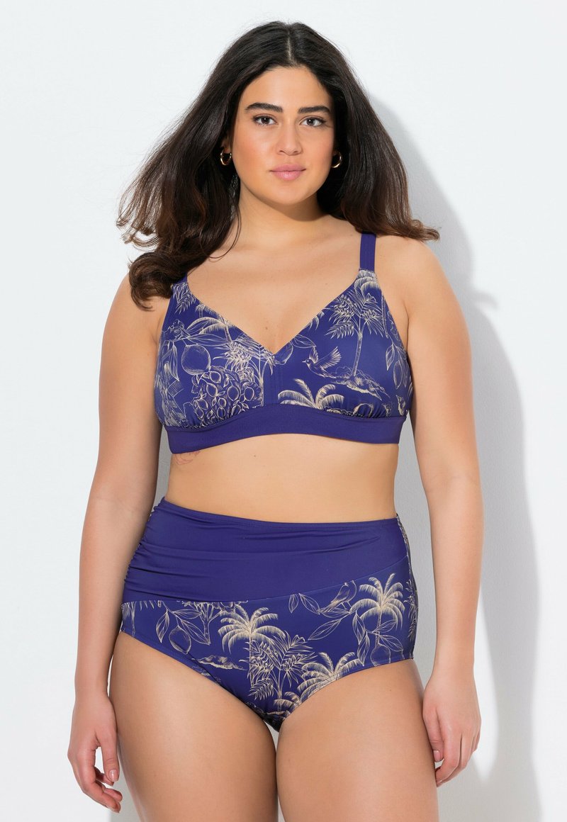 Set di bikini viola con top a bralette decorato da un motivo di palme e frutti, e pantaloni high-waisted con una vita a contrasto.