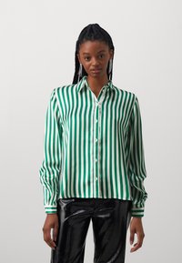 JDY JDYFIFI - Overhemdblouse - cloud dancer/evergreen