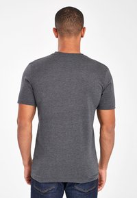 Next V-NECK T-SHIRT-SLIM FIT - Navadna majica - grey