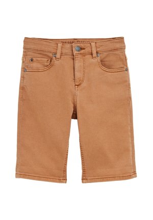 Bruine denimshorts met knoop aan de voorkant, rits en ontwerp met vijf zakken, plat gelegd op een witte achtergrond.