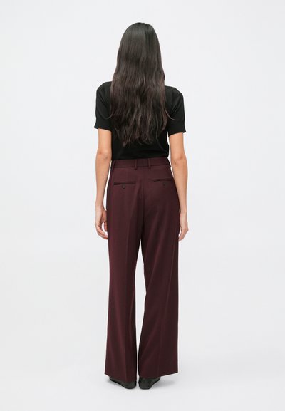 Filippa K DARCEY TROUSERS - Παντελόνι - dark burgundy