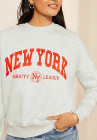 Friends Like These COSY LOGO   - Melegítőfelső - cream