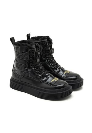Winter boots - black