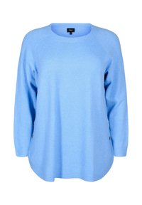 Hellblauer Pullover aus weichem Stoff, mit rundem Ausschnitt, langen Raglanärmeln und einem leicht geschwungenen Saum.
