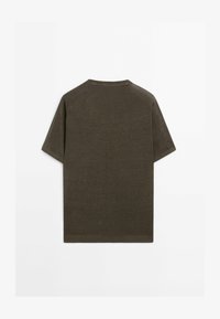 Vybráno, dark brown