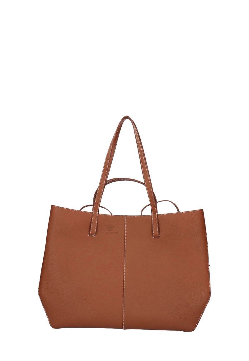 Borsa tote in pelle marrone con due manici robusti. Presenta una forma piatta, cuciture bianche a contrasto e un dettaglio con cucitura centrale.