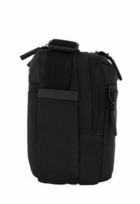 Borsa a spalla nera in nylon con forma rettangolare, scomparti con zip, tracolla regolabile e superficie testurizzata per una maggiore durata.