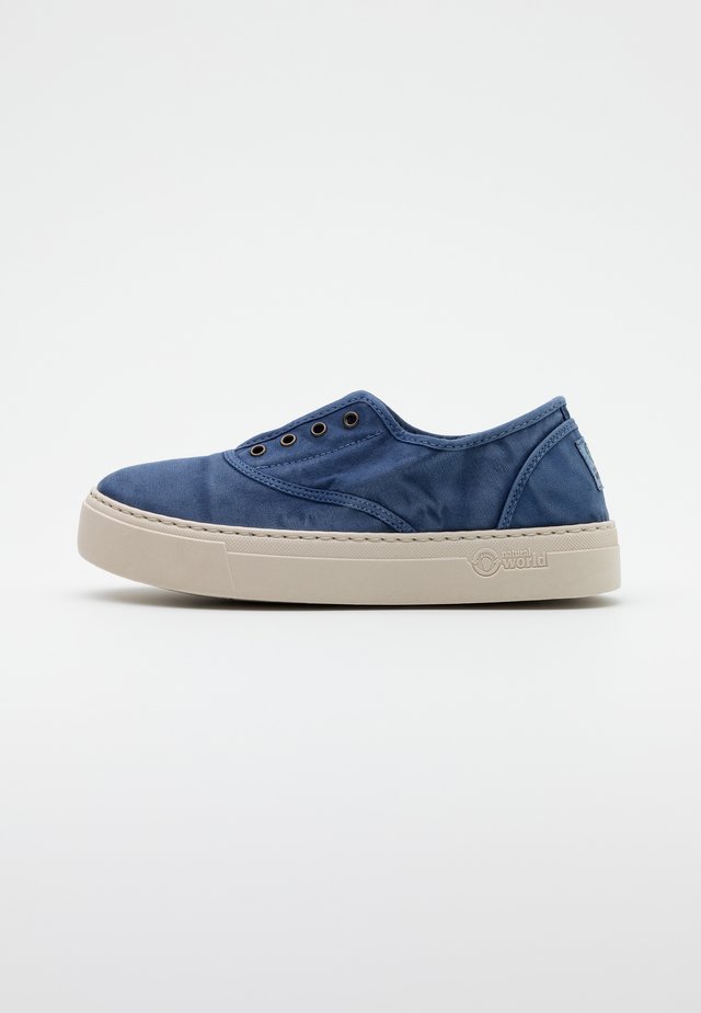 Slippers - mar