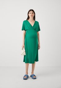 ONLY MATERNITY OLMAMAZE ALL IN ONE NURSING DRESS - Haljina od žerseja - verdant green