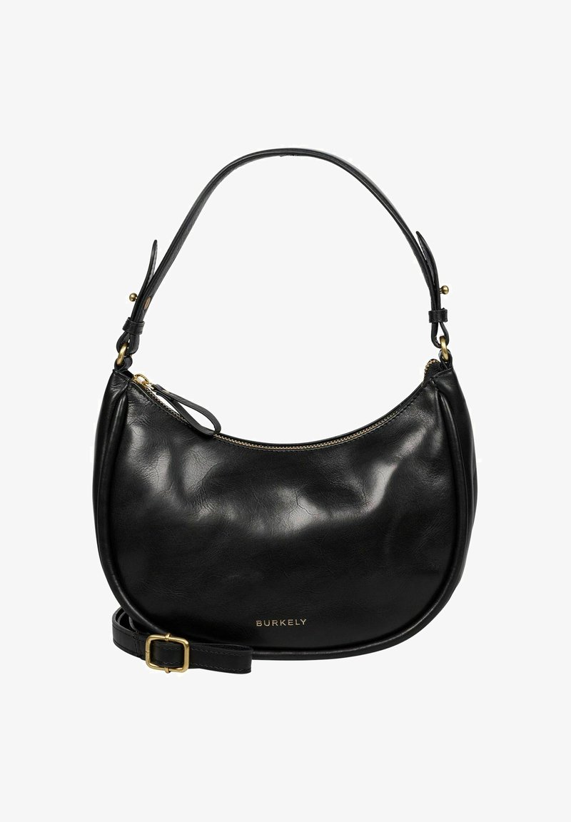 Czarna skórzana torebka w kształcie półksiężyca z regulowanym paskiem, złotym zamkiem błyskawicznym oraz wytłoczonym na złoto logo "Burkely" z przodu.