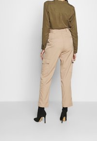 YAS Tall Tygbyxor - beige