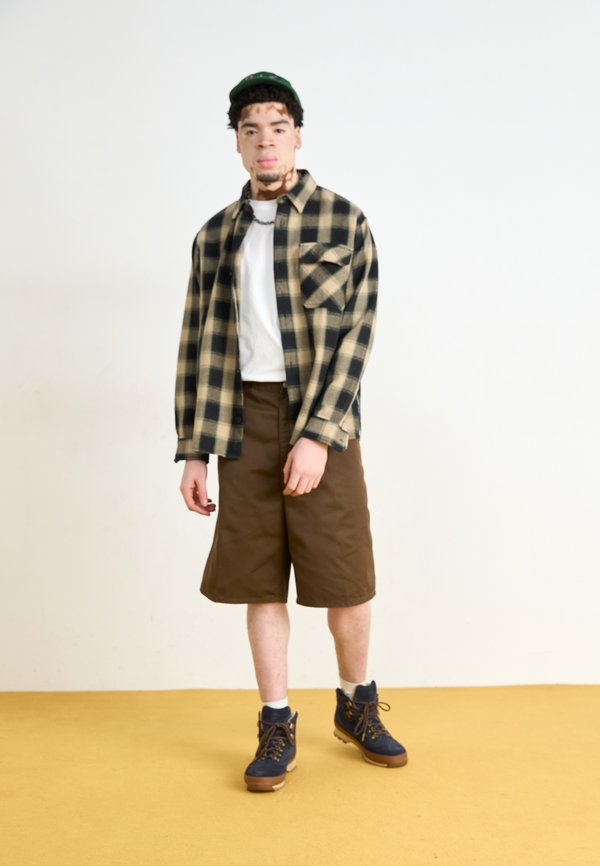 SIMPLE  - Shorts - liberica rinsed4