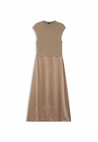 Unselected, open brown seven
