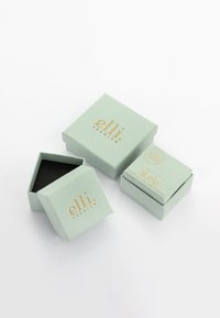 Thumbnail Image 7