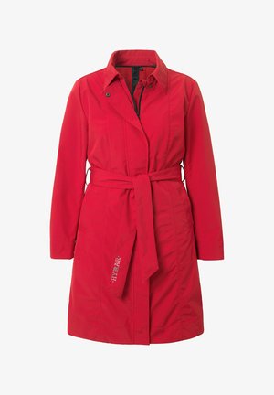 Czerwony trencz z paskiem, wykonany z wodoodpornego materiału. Posiada kołnierzyk, zapięcia na przedzie oraz boczne kieszenie. Gładka tekstura.