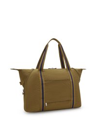 Sac de sport kaki en nylon texturé, avec deux rayures bleues, une fermeture éclair et deux courtes poignées. Poche latérale zippée.