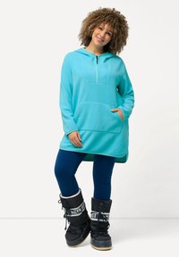 Ulla Popken TEDDY HOODED NECK - Felpa in pile - light blue