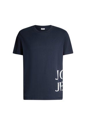 T-shirt en coton bleu marine, col rond, manches courtes, avec du texte blanc sur le bas à droite. Texture douce, coupe classique.