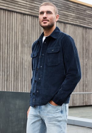Street One MEN, CORDUROY OVERSHIRT WITH CHEST POCKETS - Veste légère - nightsky blue