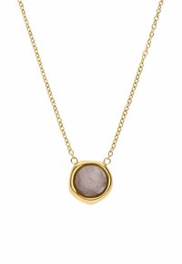 Gouden ketting met een ronde, doorschijnende roze steen in een golvende zetting, bevestigd aan een delicaat ketting.