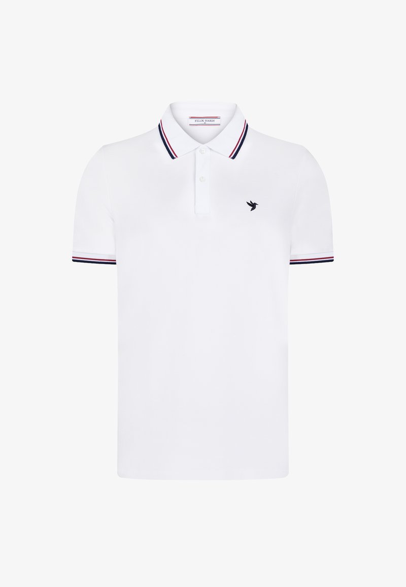 Weißes Poloshirt aus Baumwolle mit einem Zwei-Knopf-Kragen, marineblauen und roten Streifen an den Bündchen sowie einem kleinen schwarzen Logo auf der Brust.