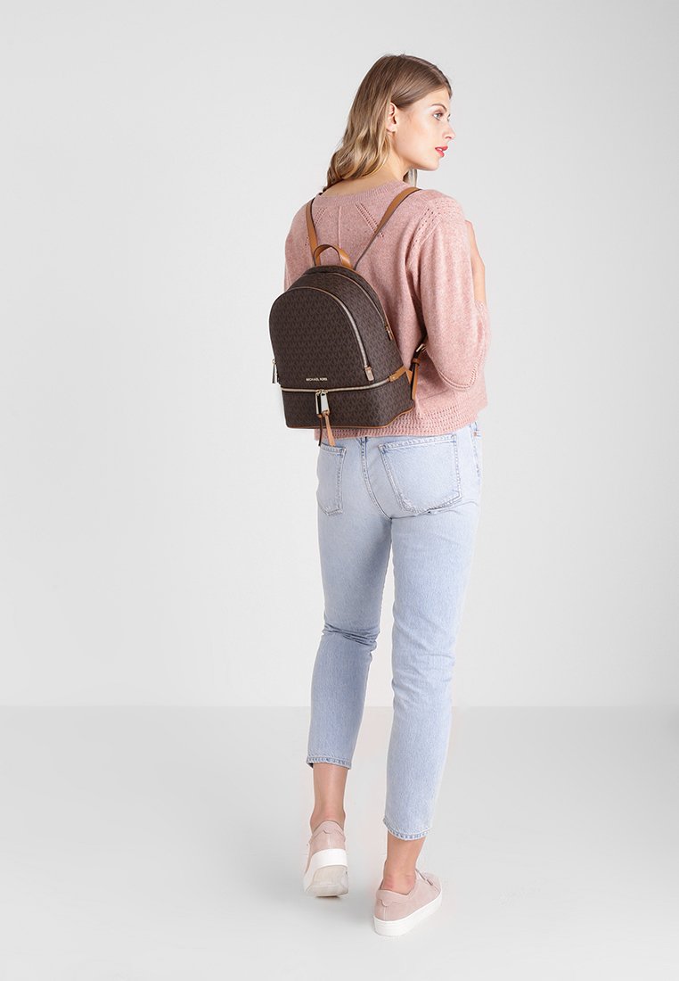 MICHAEL Michael Kors RHEA ZIP BACK PACK Rucksack brown Zalando