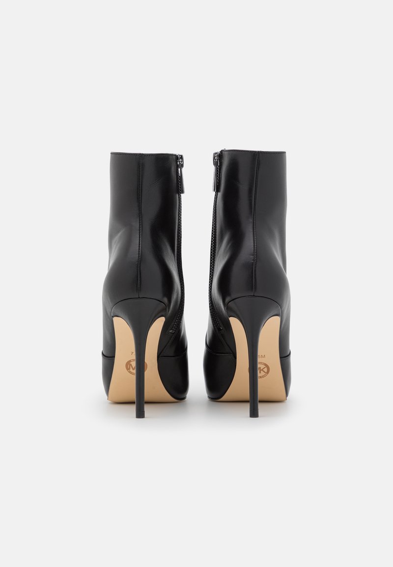 Michael Michael Kors Boots
