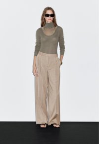 Massimo Dutti DARTED - Pantalon classique - light brown