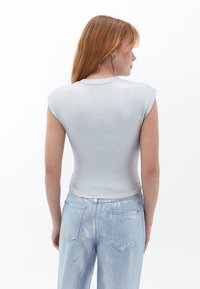 OXXO CREW NECK - T-shirt basic - silver