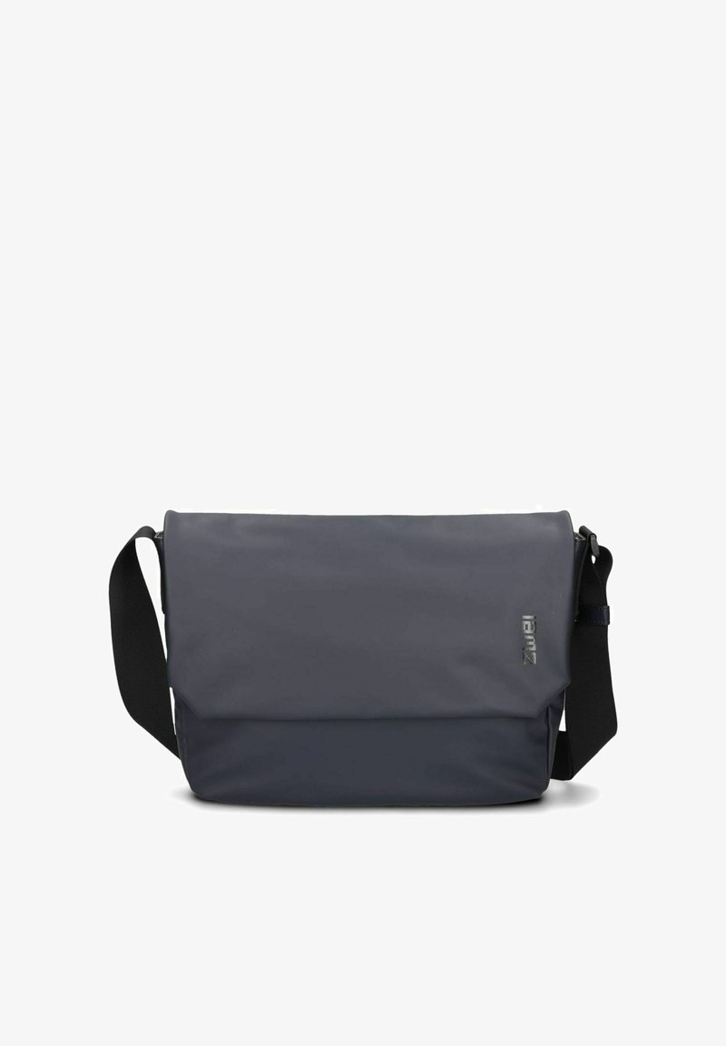 Borsa a tracolla rettangolare grigia scura con tracolla nera regolabile e chiusura a patta, piccolo logo verticale del marchio sul lato destro.