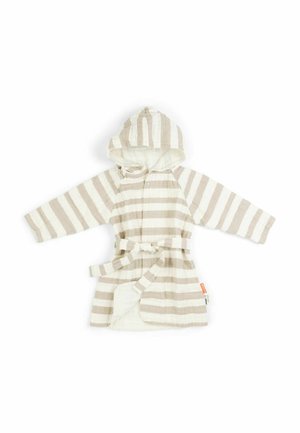 Blød badekåbe til baby med hætte med beige og hvide vandrette striber, lange ærmer og et bindebælte i taljen på en hvid baggrund.