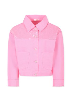 Giacca di denim rosa con chiusura a bottoni, due tasche frontali e un pannello superiore in paillettes. Taglio con maniche lunghe e orlo sfilacciato.