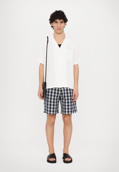 Soulland ORSON SHIRT UNISEX - Bluza s gumbima - white