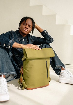 Aunts & Uncles, TOKIO - Tagesrucksack - marshland