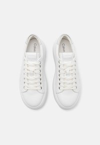 Calvin Klein BUBBLE CUPSOLE LACE UP - Sportbačiai - white/silver