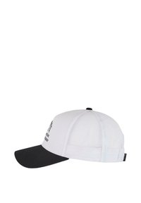 Weißes Baseballcap mit schwarzem Schirm; verfügt über Netzseiten und -rücken; enthält einen gedruckten Grafiken und Text auf der Frontplatte.
